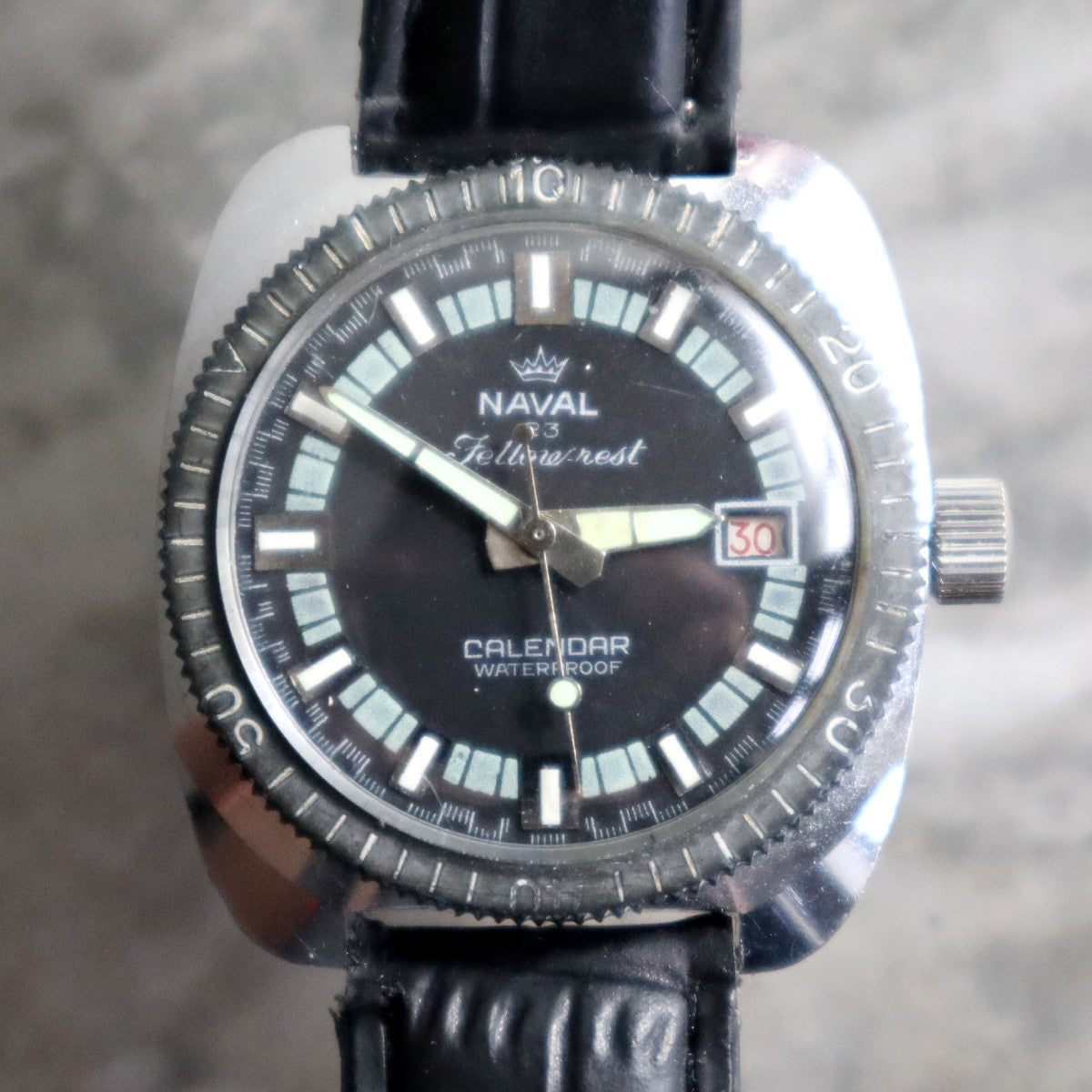 Naval Fellowcrest Date Divers Style Vintage Watch Early 70's