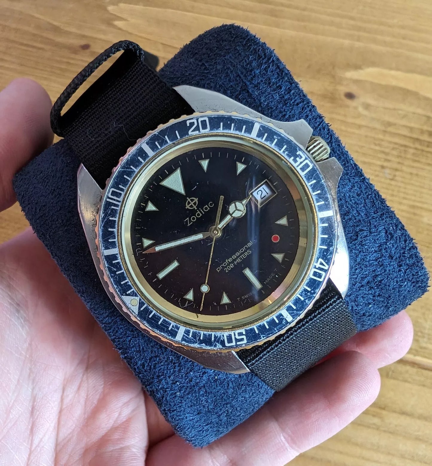 1995 Zodiac Professional Red Dot Divers Watch