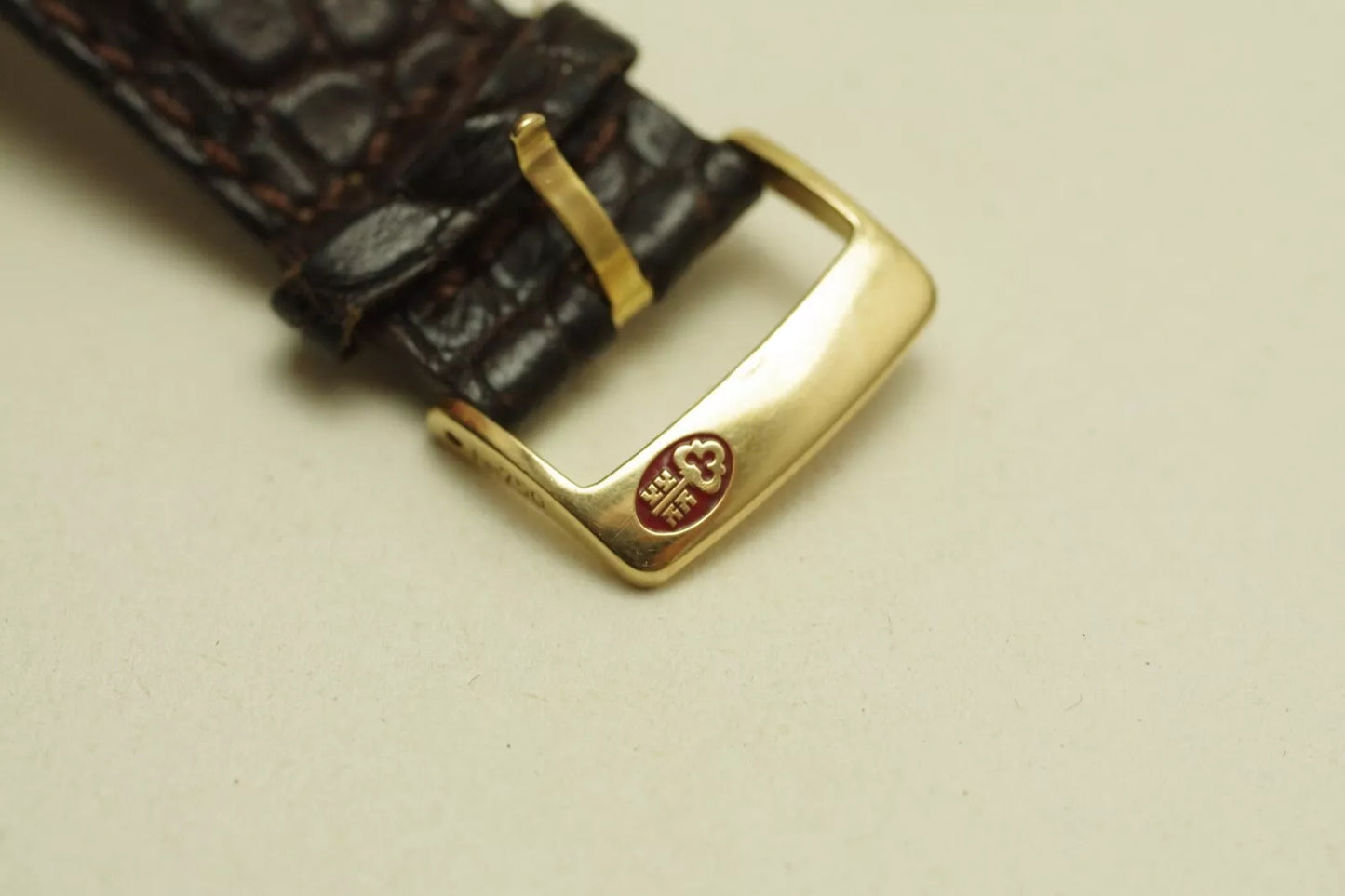 Corum Trapeze Solid 18k Ref 82.404.56 All Original