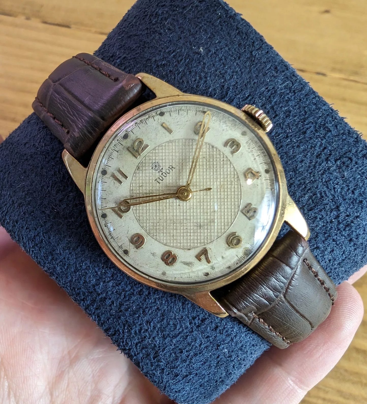Vintage Tudor 1953 Solid 9k Gold Fantastic Linen Dial | Serviced