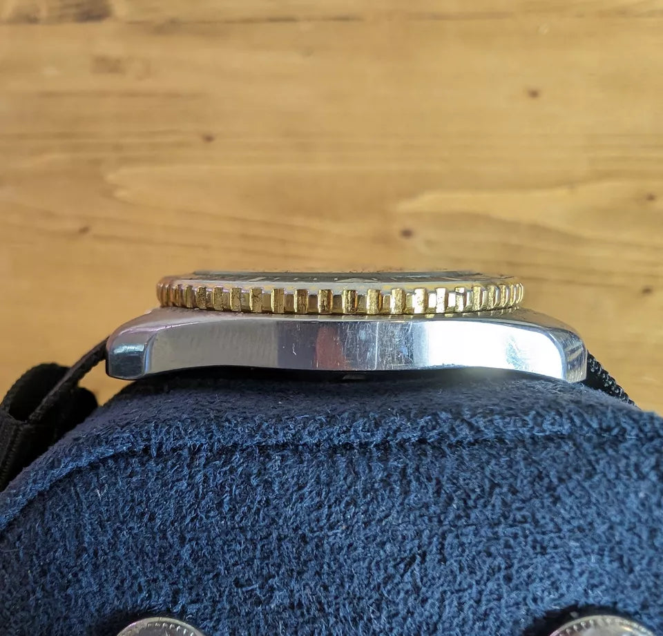 1995 Zodiac Professional Red Dot Divers Watch