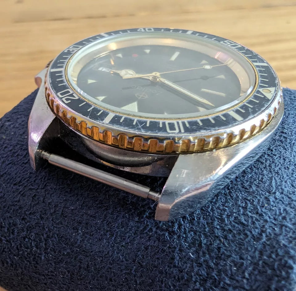 1995 Zodiac Professional Red Dot Divers Watch