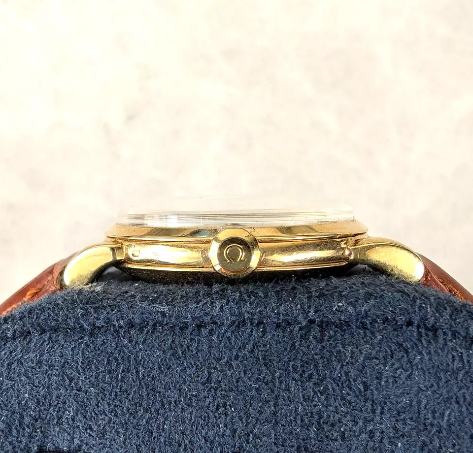 18ct Gold Omega Bumper Automatic Calibre 354 | Circa 1944