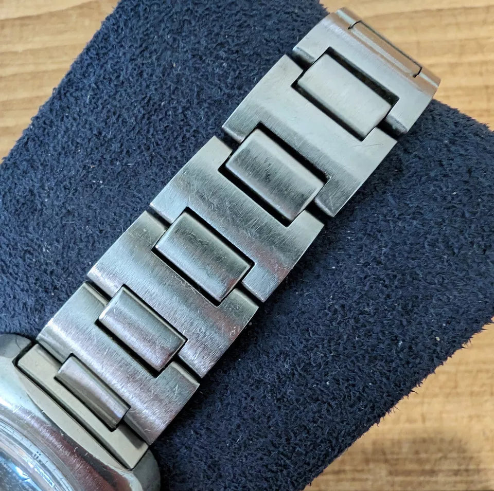 Girard Perregaux 1974 Quartz Watch Highly Original
