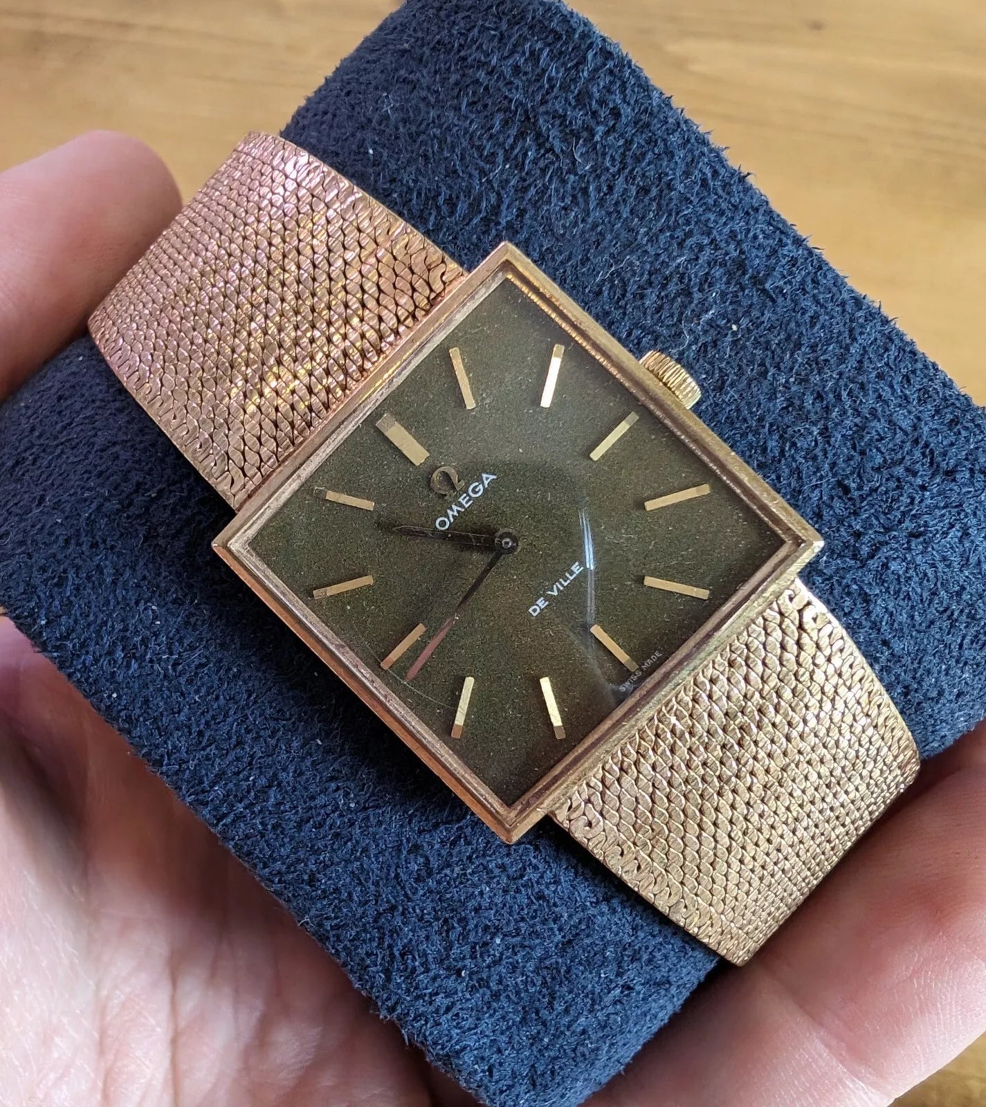 Omega De Ville Solid 9K Gold 1970 Cal 620