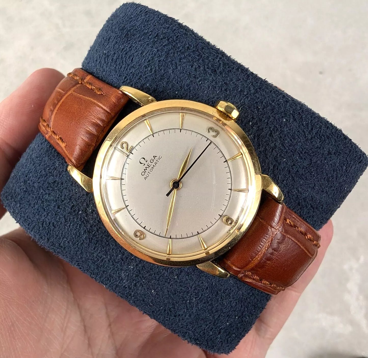18ct Gold Omega Bumper Automatic Calibre 354 | Circa 1944